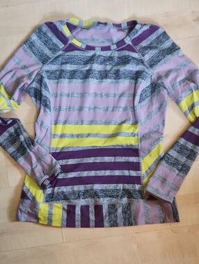 Lululemon Long Sleeve Activewear Shirt